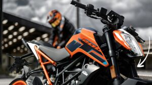 KTM 200 Duke: अब सिर्फ ₹23,000 की डाउन पेमेंट में बनाएं ये स्पोर्ट्स बाइक अपनी, लुक और परफॉर्मेंस का जबरदस्त कॉम्बो